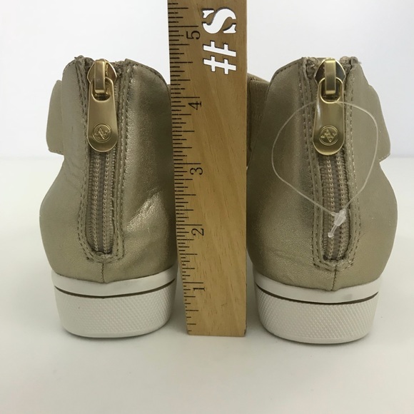 Adrienne Vittadini Claud Sandal Gold Wedge Comfort - Picture 6 of 8